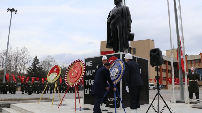 Erzincan'ın düşman işgalinden kurtuluşunun 106'ncı yılı törenle kutlandı