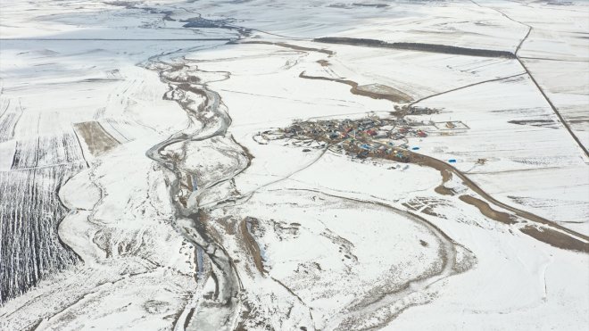 Erzurum, Ardahan ve Kars'ta soğuk hava etkili oluyor