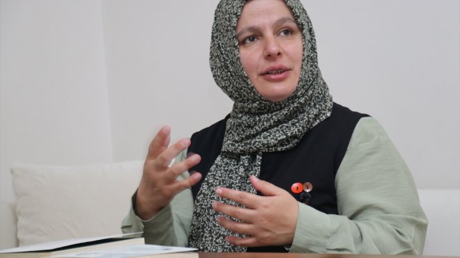 Dilek öğretmen, 28 Şubat sürecinde yaşadığı mağduriyeti anlattı