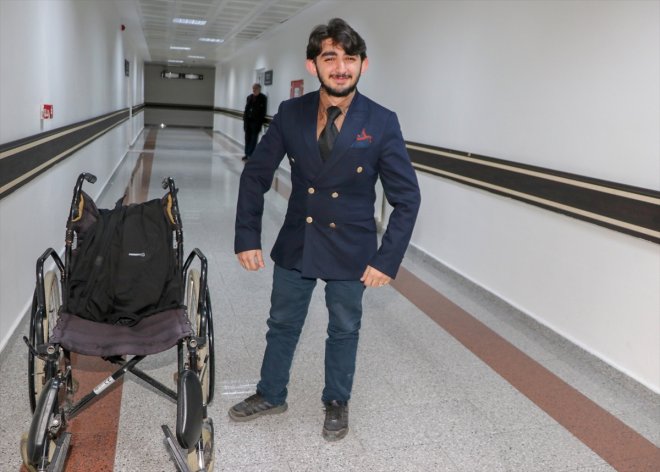 şampiyon kalktı sayesinde doktoru Doğuştan dediği - ERZURUM engelli yüzücü, süper ayağa kahramanım 8