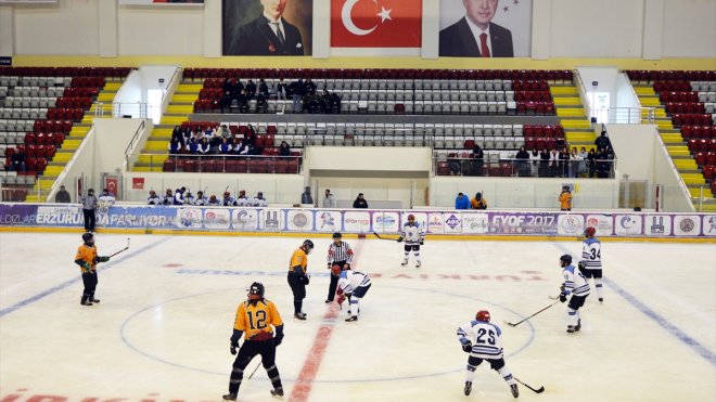 ERZURUM - ÜNİLİG Buz Hokeyi müsabakaları Erzurum