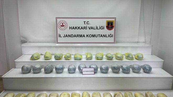 Hakkari'de 40 kilo 556 gram sentetik uyuşturucu ele geçirildi