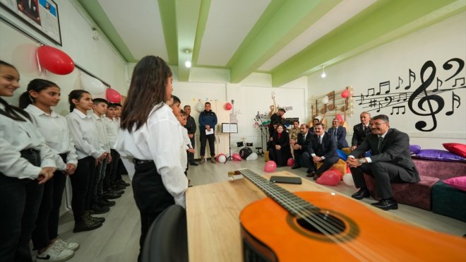 Hakkari'de 9 okula müzik, yazılım ve tasarım atölyeleri kazandırıldı