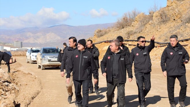 İçişleri Bakan Yardımcısı Karaloğlu ve Erzincan Valisi Aydoğdu, İliç'te incelemede bulundu