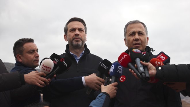 İçişleri Bakanı Ali Yerlikaya'dan Erzincan'daki toprak kaymasına ilişkin açıklama: