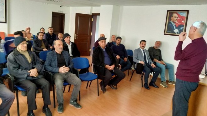 Kale'de kayısı yetiştiriciliği ve zirai mücadele eğitimi verildi