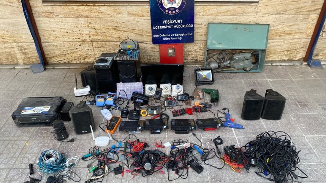 Malatya'da okuldan hırsızlık yapan 2 şüpheli tutuklandı