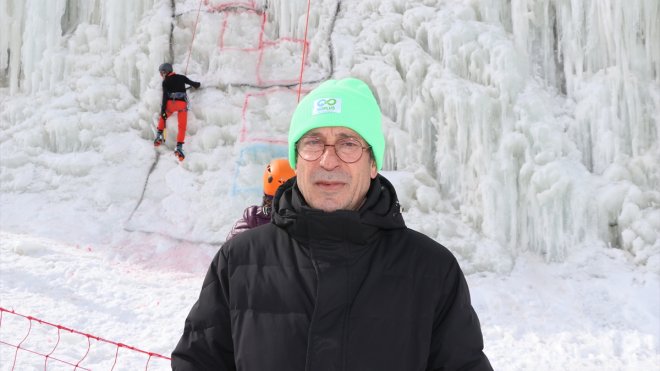 Palandöken'de buz tırmanışı yarışları başladı