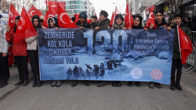Van'da "120 kahraman çocuk" anıldı