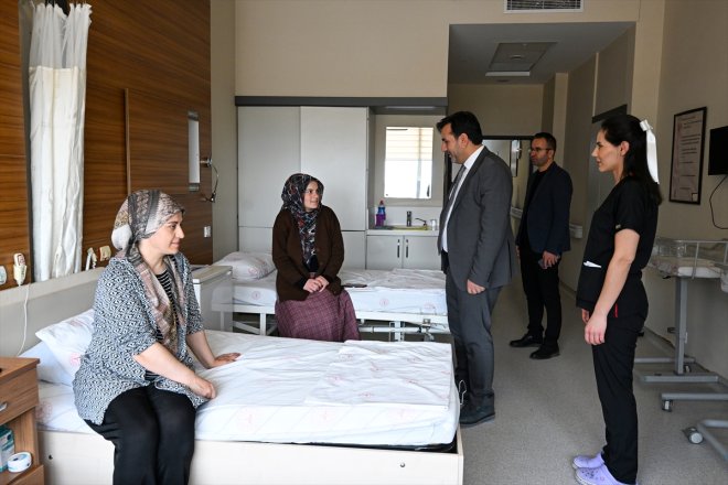 bin yılda anneyi 10 misafir 761 Anne VAN etti 6 - Oteli 2