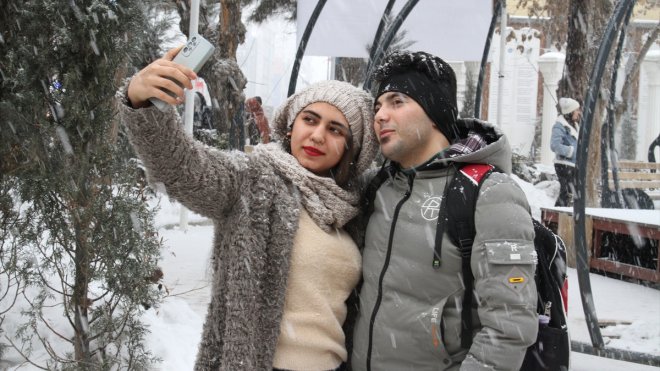 VAN - Kar yağışı etkili oluyor1