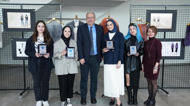 Woolmark, DABBAGH Deri ve Haliç Üniversitesi Moda Tasarımı Programı öğrencilerinden ortak proje