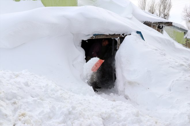 baharda kara kış yaşanıyor Ağrı