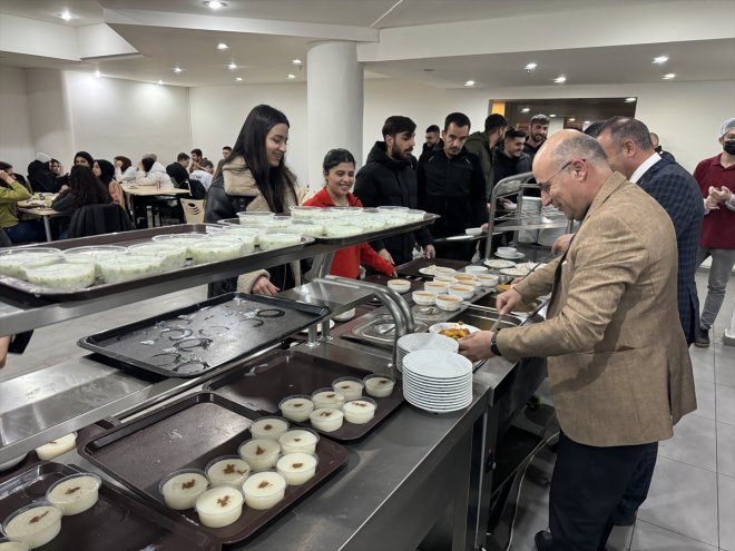 veriliyor Üniversite ücretsiz - AĞRI iftar öğrencilerine 1