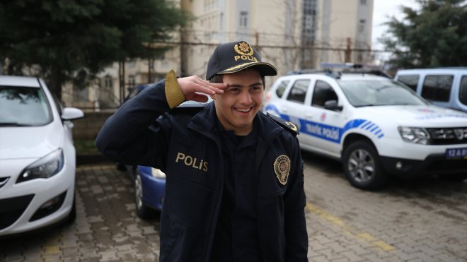 BİNGÖL - Down sendromlu çocukların polislik hayali bir günlüğüne gerçek oldu1
