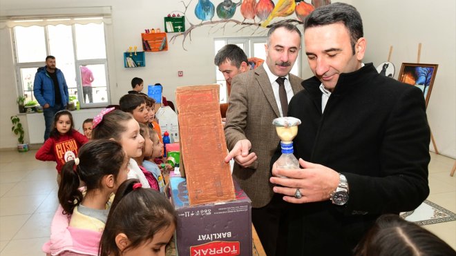 Çatak'ta "sıfır atık ve geri dönüşüm sergisi" açıldı