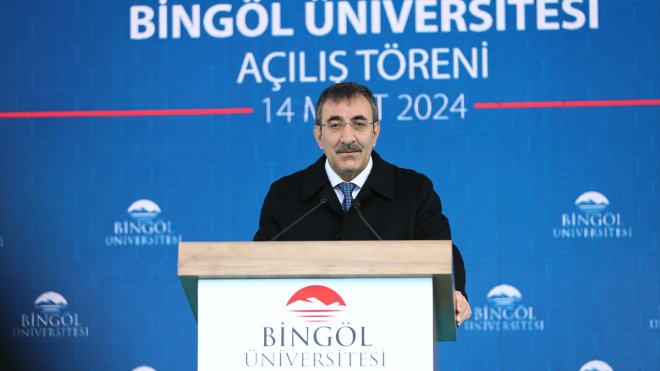 Cumhurbaşkanı Yardımcısı Yılmaz, Bingöl Üniversitesi'ndeki toplu açılış töreninde konuştu:
