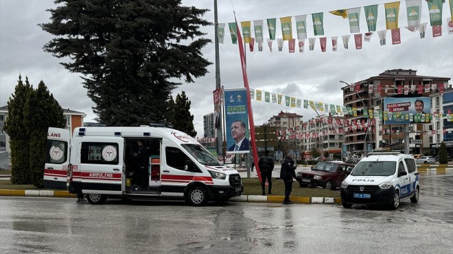 Elazığ'da 2 otomobil çarpıştı, 4 kişi yaralandı