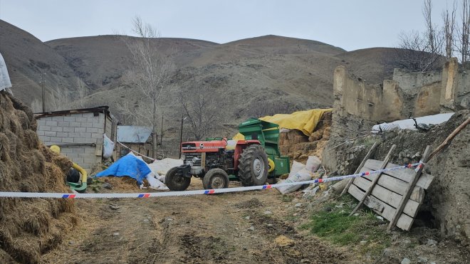 Erzincan'da patoz makinasına sıkışan kişi hayatını kaybetti