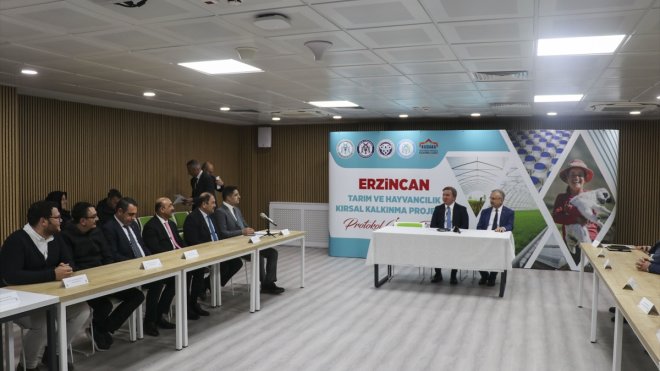 Erzincan'da "Tarım ve Hayvancılık Kırsal Kalkınma Projeleri İmza Töreni" düzenlendi