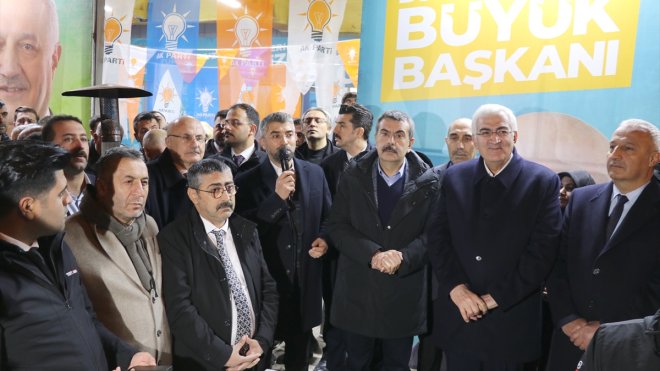 Milli Eğitim Bakanı Tekin, Erzurum Aziziye'de partililerle buluştu: