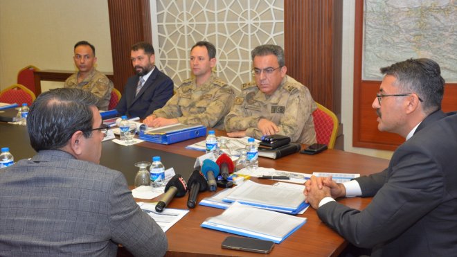 Hakkari'de asayiş ve güvenlik değerlendirme toplantısı yapıldı
