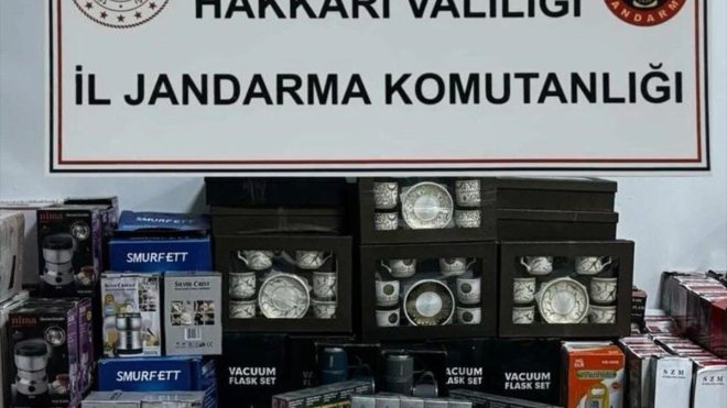 Hakkari'de gümrük kaçağı ürünler ele geçirildi