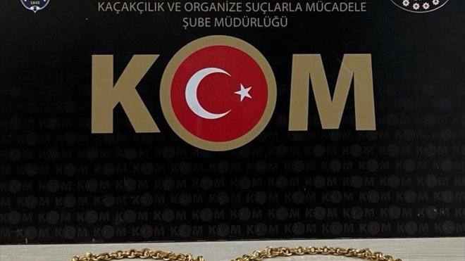 Kars'ta Ermenistan uyruklu 2 şüpheli, kaçak altınla yakalandı