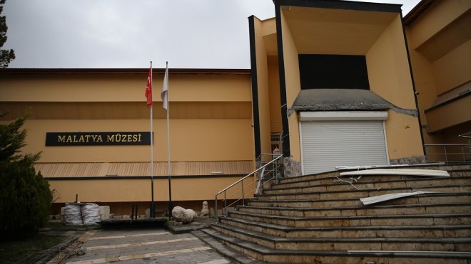 Depremde zarar gören Malatya'daki tescilli kültür varlıkları yenileniyor