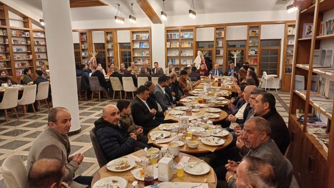 Malazgirt'te şehit aileleri ve gaziler iftarda bir araya geldi