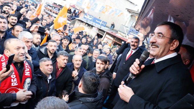Cumhurbaşkanı Yardımcısı Cevdet Yılmaz, Muş'ta konuştu: