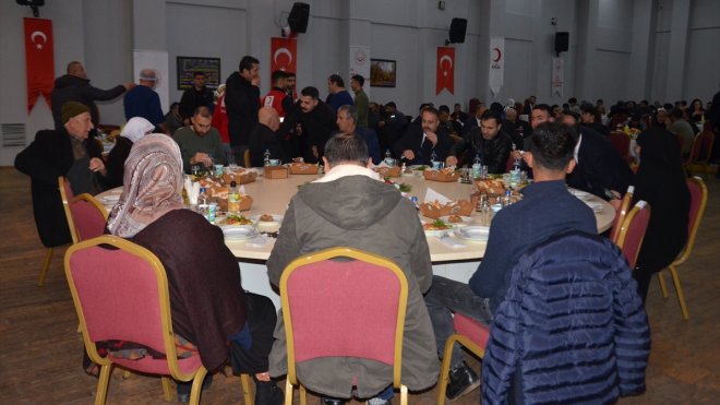 Muş'ta şehit yakınları ve gaziler onuruna iftar programı düzenlendi