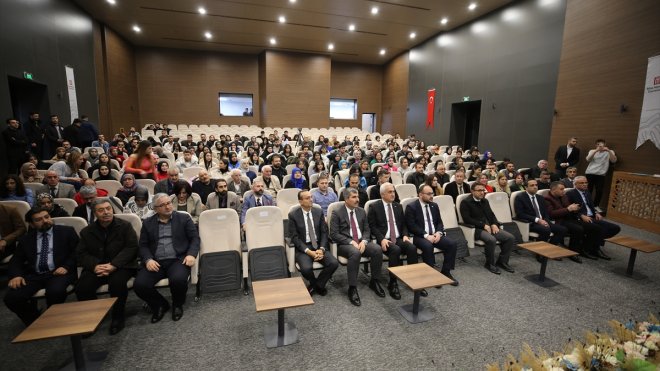 Muş'ta 'Tazelenme Üniversitesi'nin akademik açılışı yapıldı