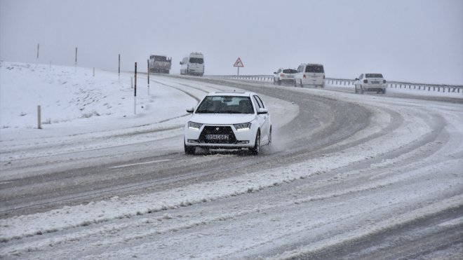 VAN - Sağanak ve kar etkisini sürdürüyor1