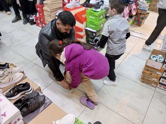 yetimlere bayram ihtiyaç ve aileler Ağrı