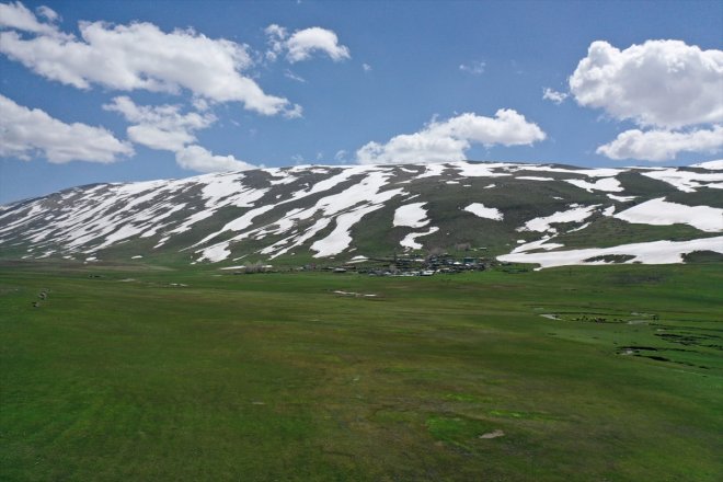 görüntülendi dronla sularıyla beslenen Ağrı