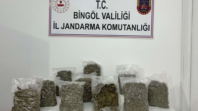 Bingöl'de 5 kilogram esrar ele geçirildi