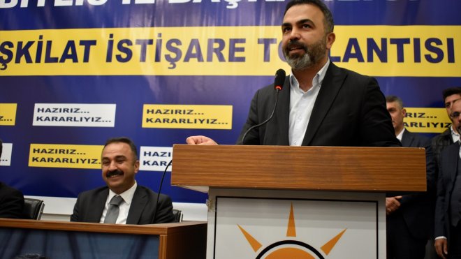 Bitlis'te AK Parti Bitlis İl Başkanlığında bayramlaşma programı düzenlendi