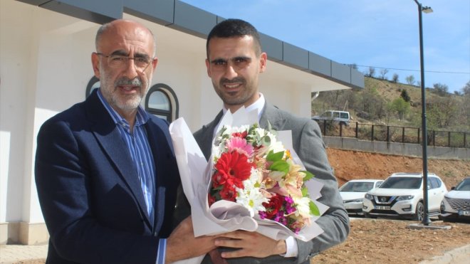 Çemişgezek Belediye Başkanı İbrahim Enes Somyürek mazbatasını aldı