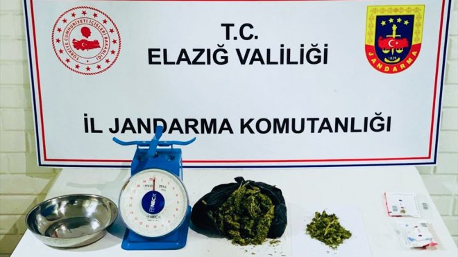 Elazığ'da hayvan barınağındaki samanlıkta uyuşturucu ele geçirildi