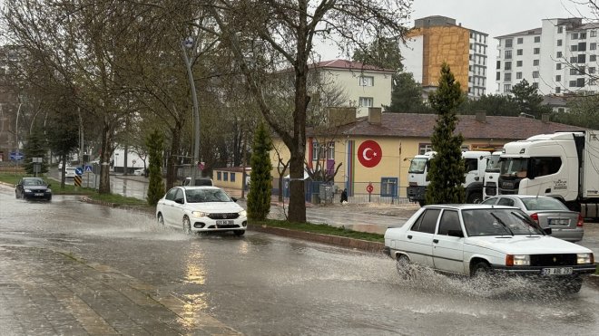 ELAZIĞ - Sağanak etkili oldu1