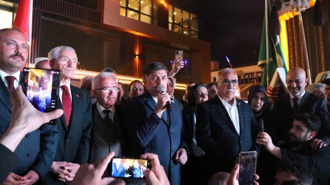 Erzincan Belediye Başkanı Bekir Aksun, seçim sonucunu değerlendirdi1