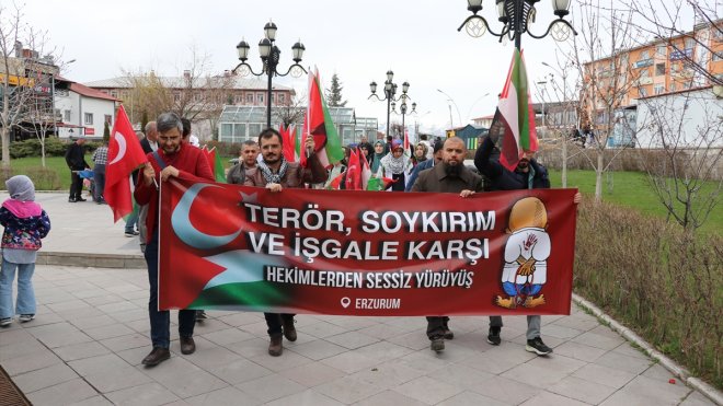 ERZURUM - Sağlıkçılar Gazze için sessiz yürüyüş gerçekleştirdi1