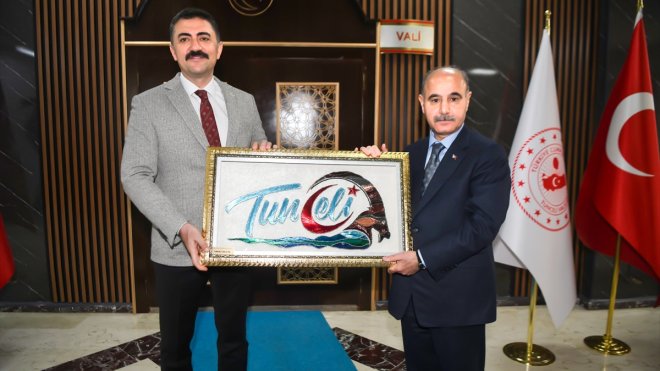 İçişleri Bakan Yardımcısı Aktaş, Tunceli'de ziyaretlerde bulundu