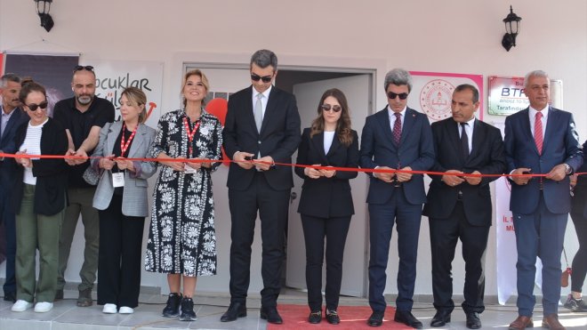 Malatya'da Çocuklar Gülsün Diye Derneği öncülüğünde yaptırılan anaokulu açıldı