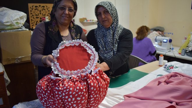 Malatya'da mefruşat kursuna giden kadınlar ev ekonomisine katkı sunuyor