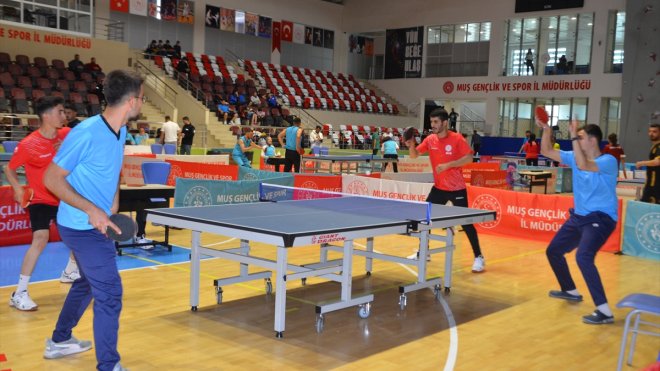 Muş'ta 27. Masa Tenisi Grup Birinciliği müsabakaları başladı