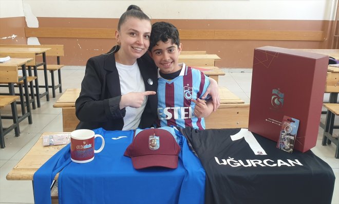 tutkusuna bordo-mavi Nurullah