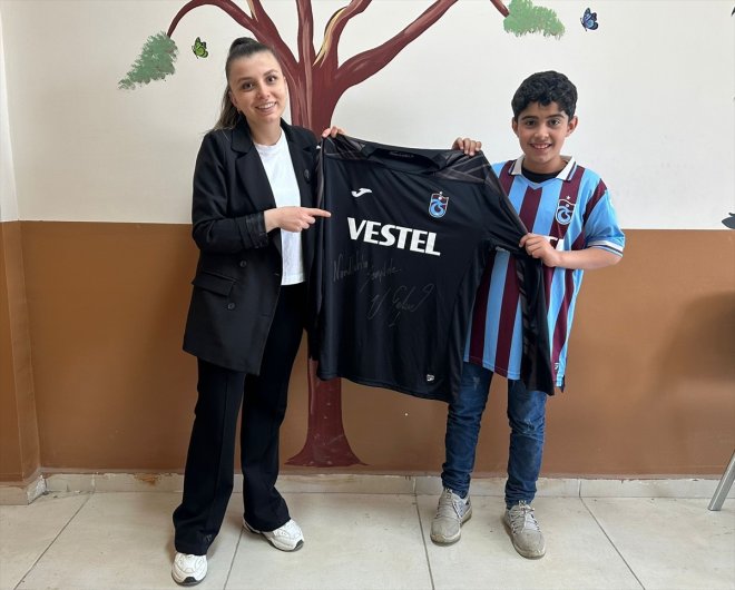 Patnoslu Trabzonspor, bordo-mavi kayıtsız Nurullah