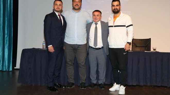 Başpehlivan Kaya ve eski milli güreşçi Demir, Ardahan